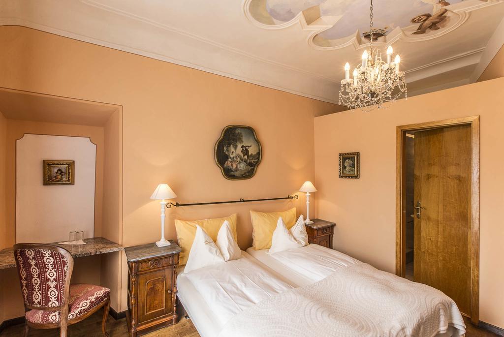 Hotel Swiss Historic & Garten Carona 3*